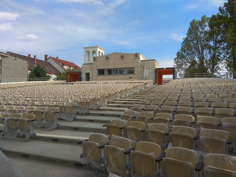 Szabadteri_szinpad_UL_770_3