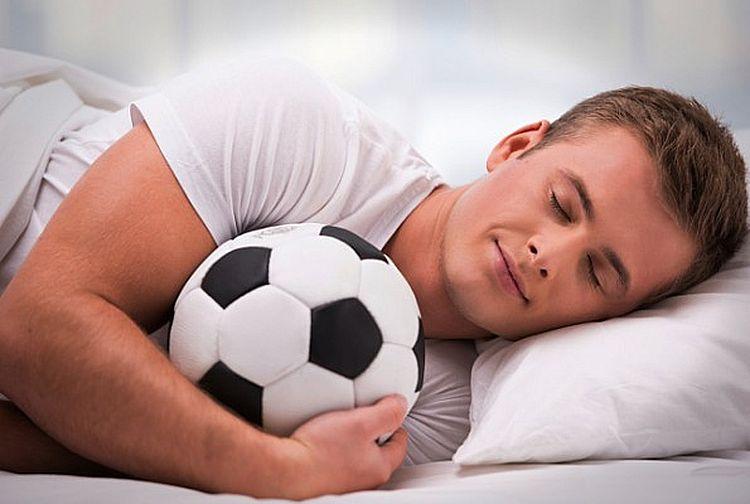 Mennyit is kell aludni egy sportolónak Az alváshiány visszaveti a teljesítményét